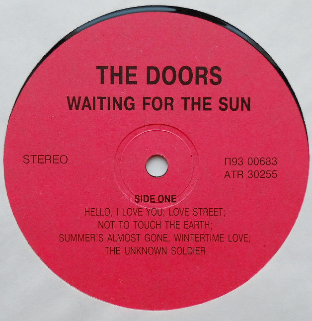 THE DOORS. Waiting For The Sun
